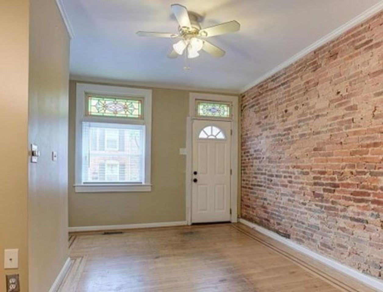 815 S Decker Ave - Photo 3 of 9