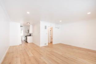 748 N Hudson Avenue - Photo 1 of 1