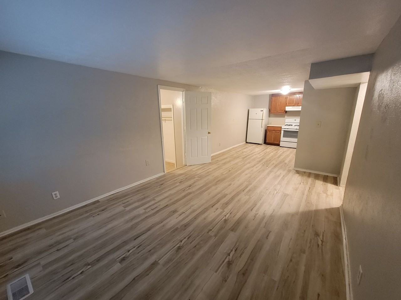 156 Maywood Avenue - Photo 2 of 14