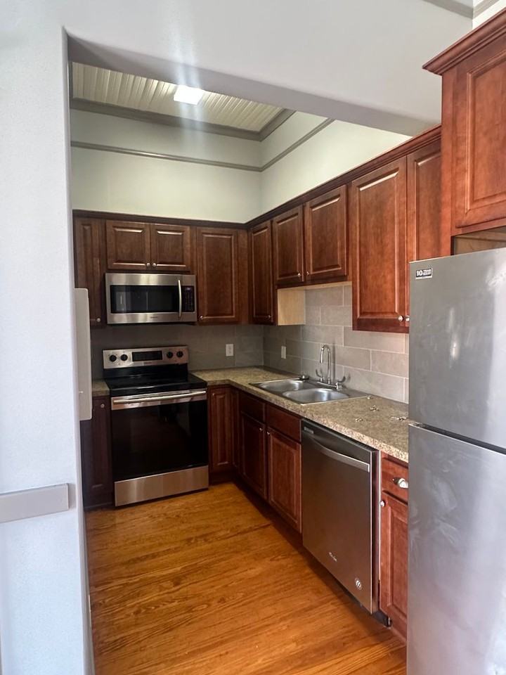 101 Main Street LLC - Photo 5 of 36
