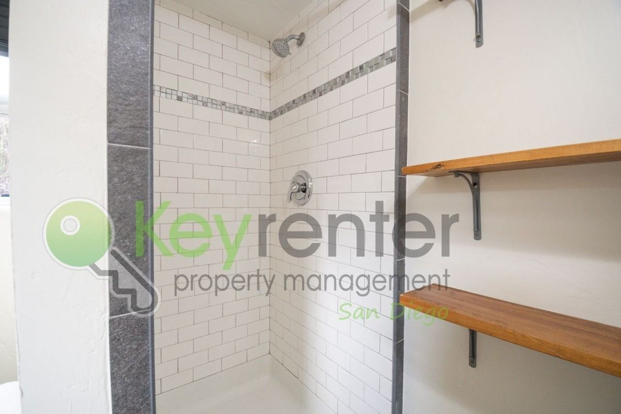 620A N Nevada St - Photo 3 of 18