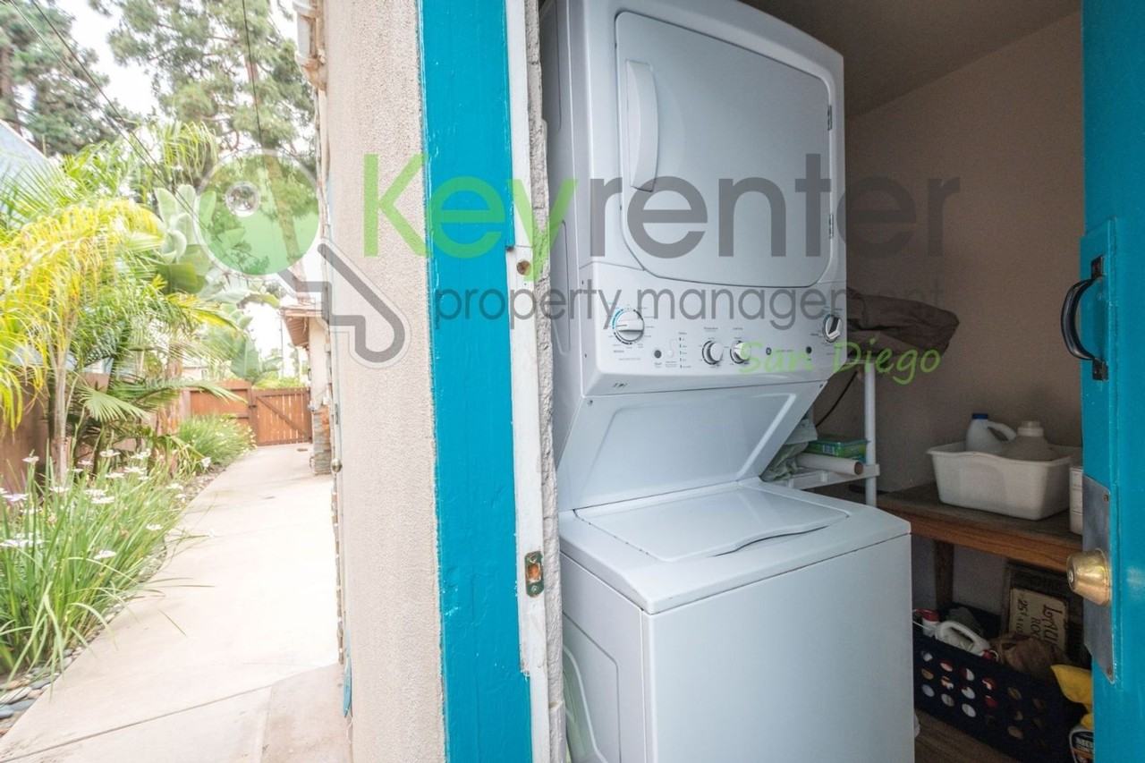 620A N Nevada St - Photo 6 of 18