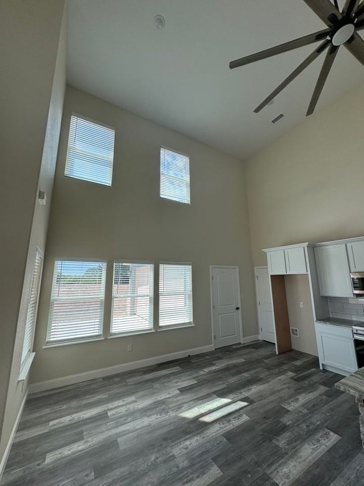 1312 Johnson Bend Rd #2 - Photo 3 of 22