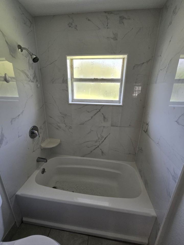 4003 Avenue I - Photo 6 of 9