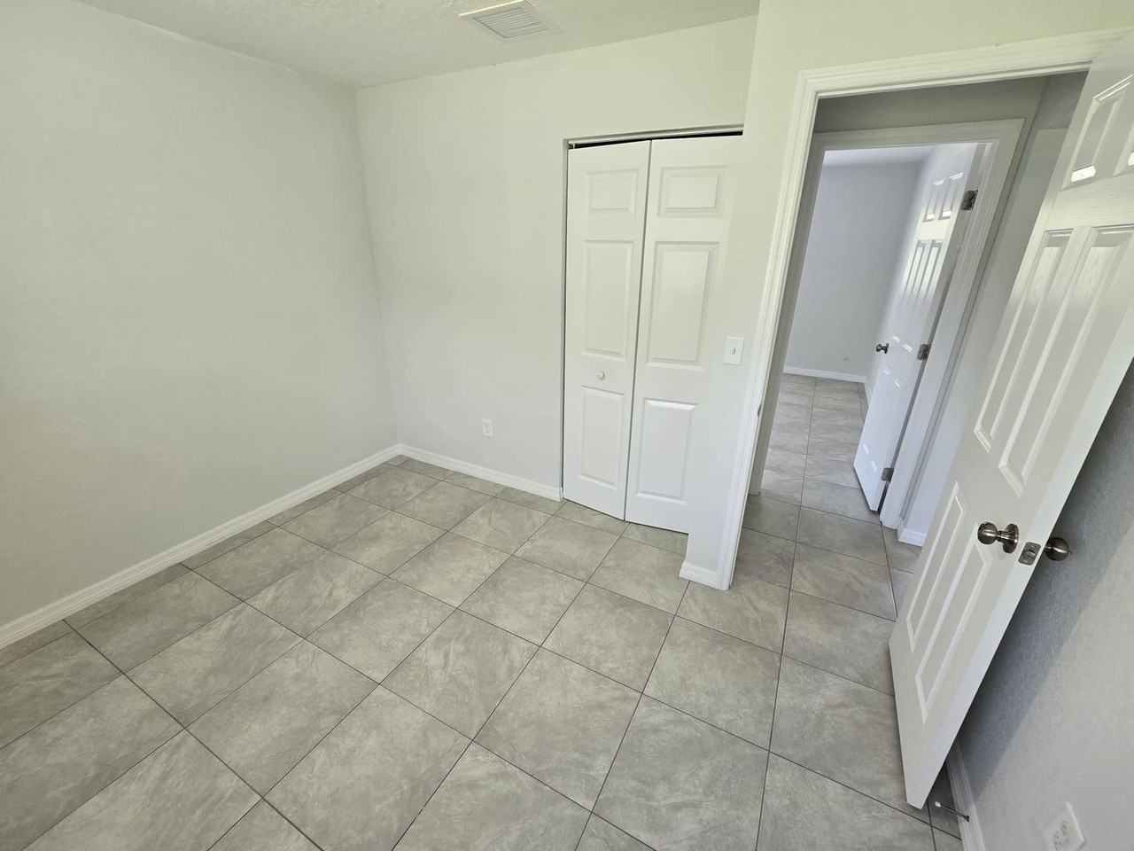 4003 Avenue I - Photo 7 of 9