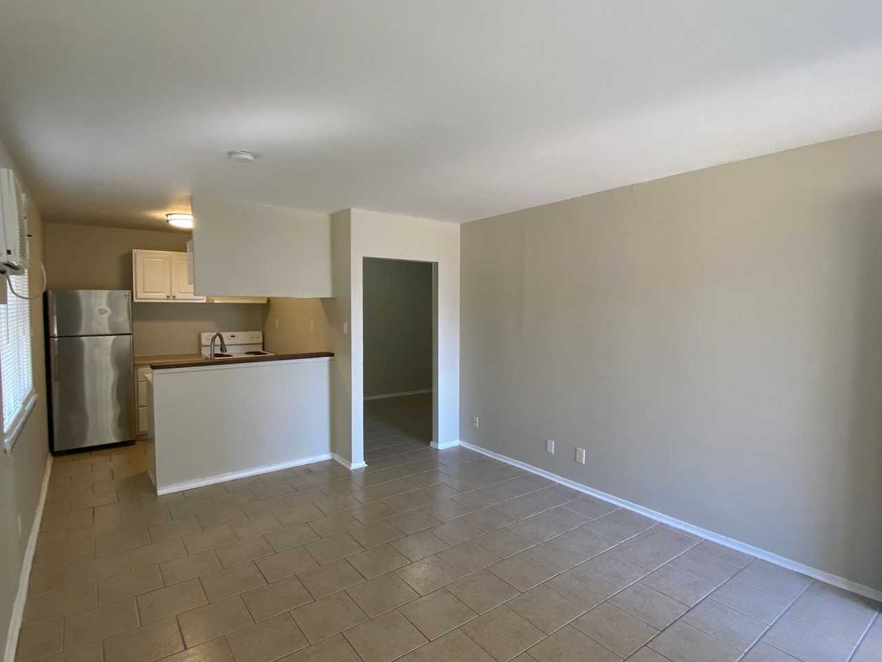 7131 Glen Ter #4 - Photo 2 of 7