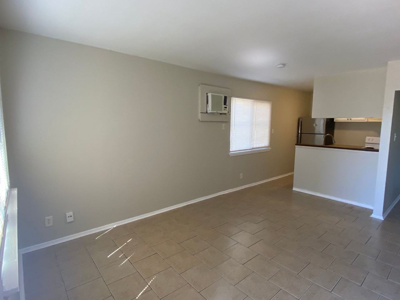 7131 Glen Ter #4 - Photo 7 of 7