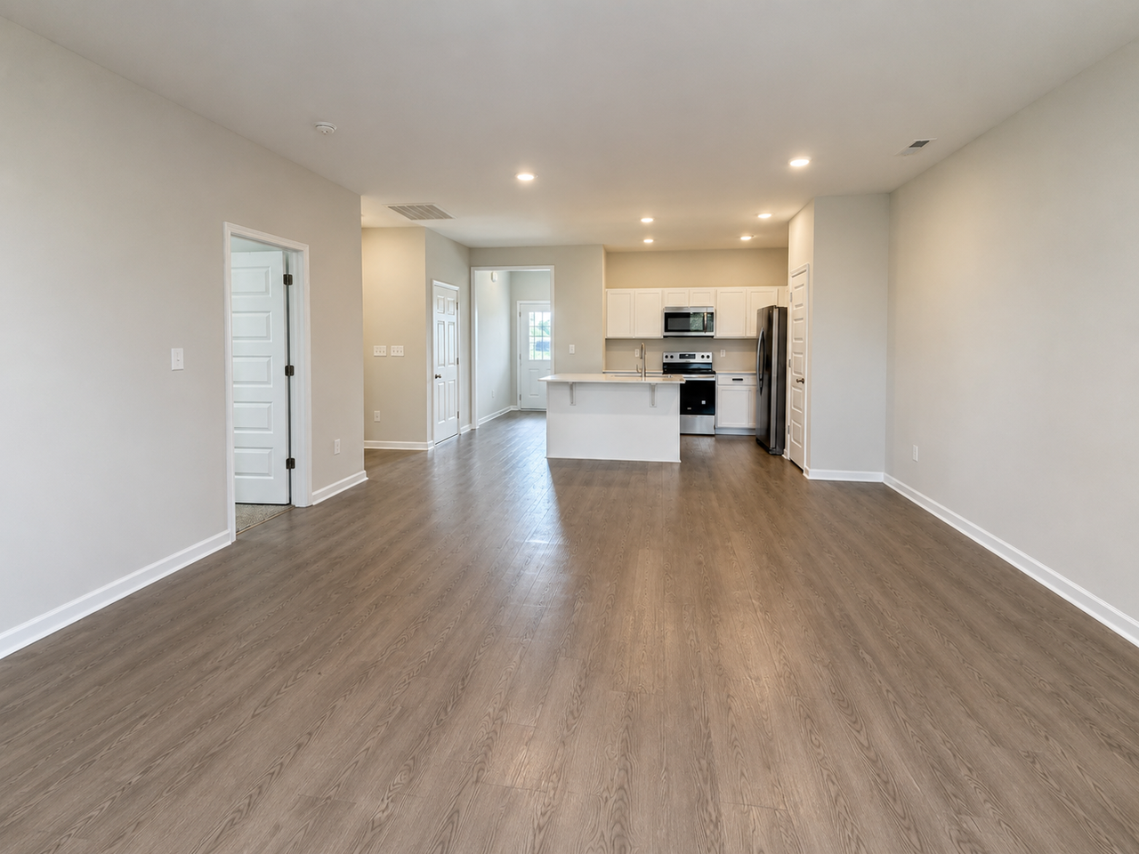 315 Sandpiper St - Photo 4 of 15