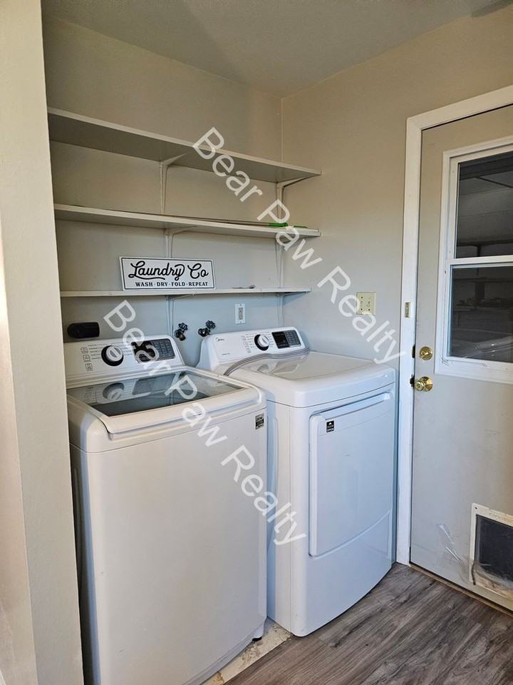 4717 Cactus Way - Photo 2 of 17