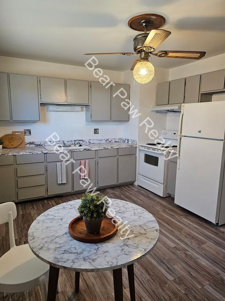 4717 Cactus Way - Photo 3 of 17