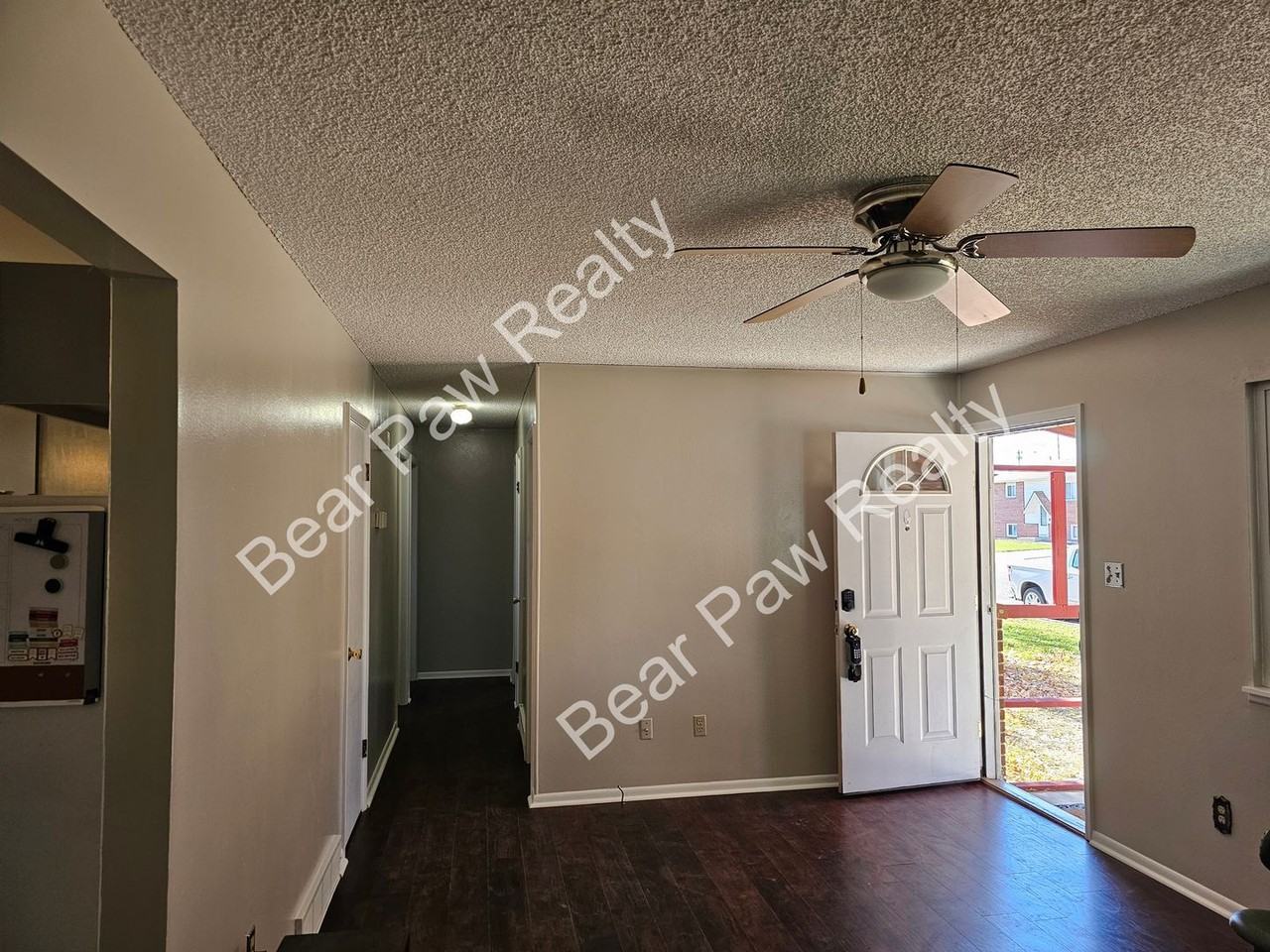 4717 Cactus Way - Photo 6 of 17