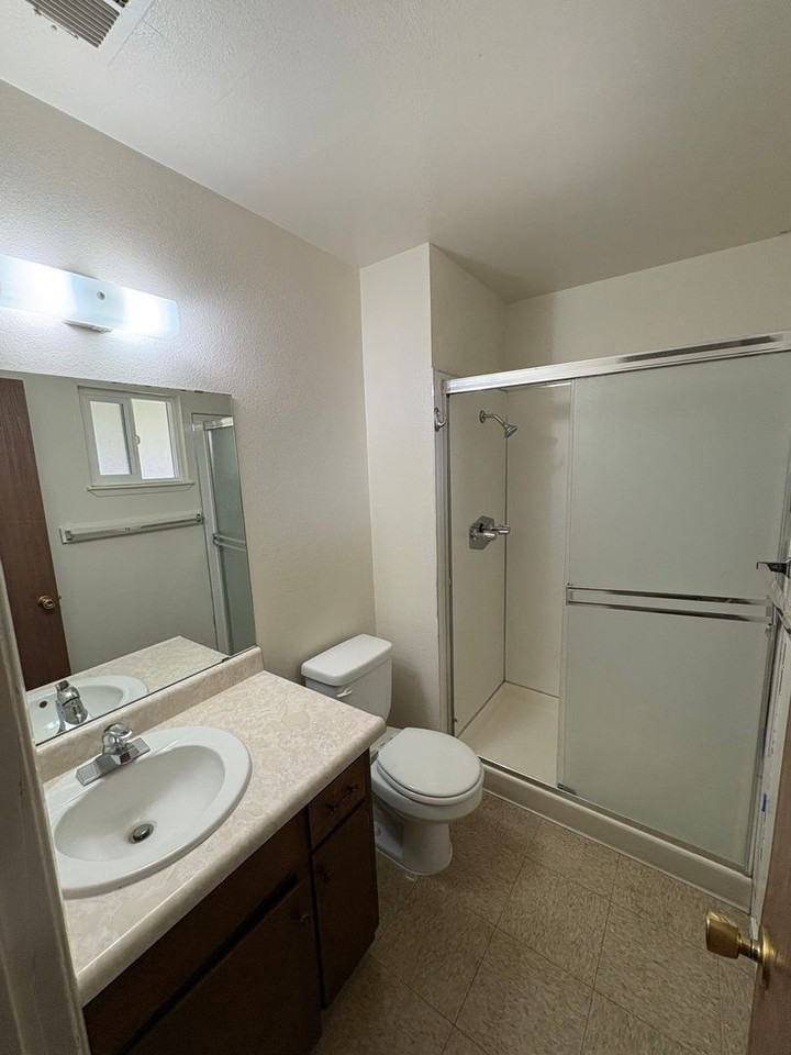 1329 S Liberty St - Photo 5 of 23