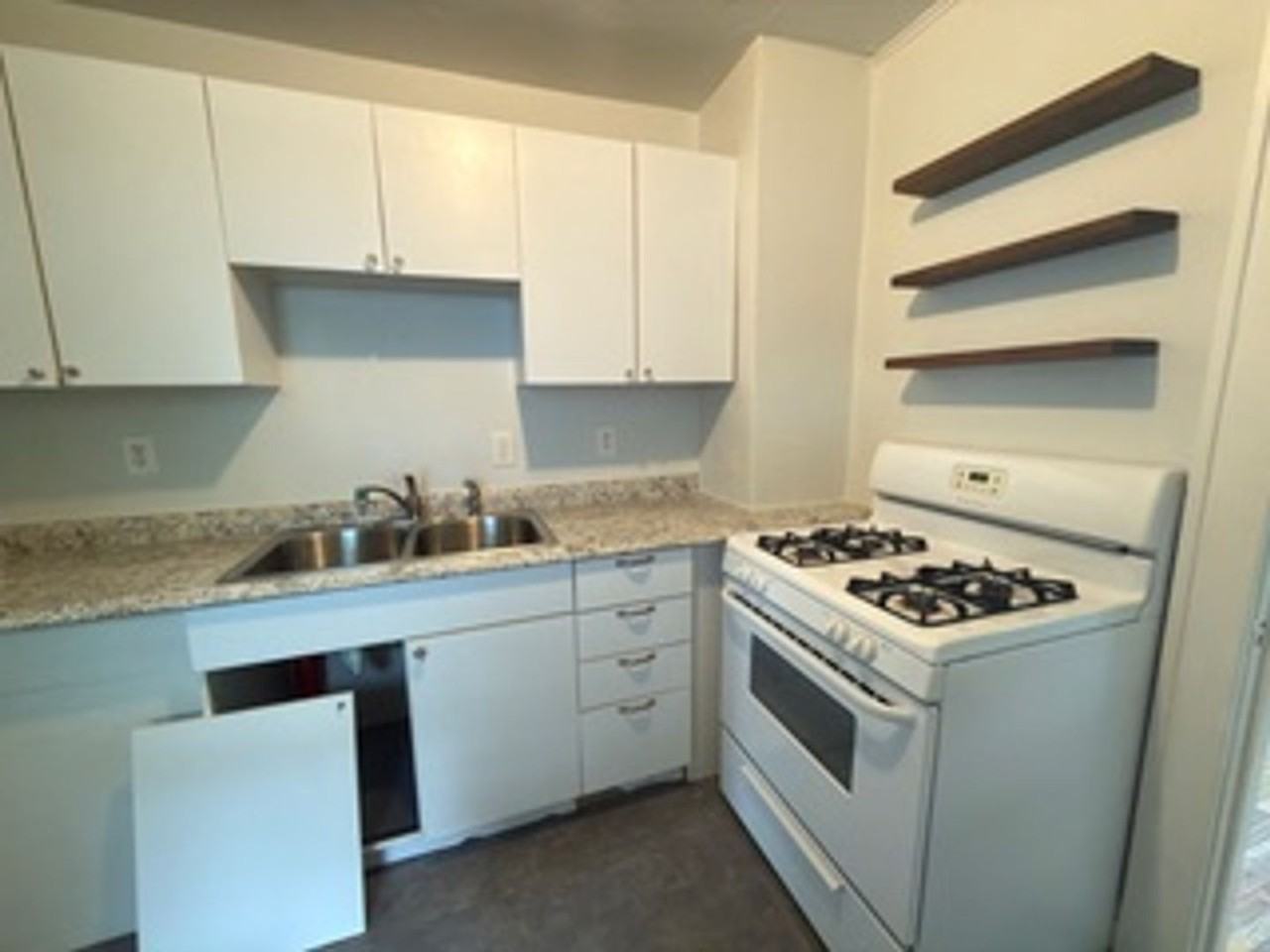 5624 38th Ave S - Photo 2 of 17