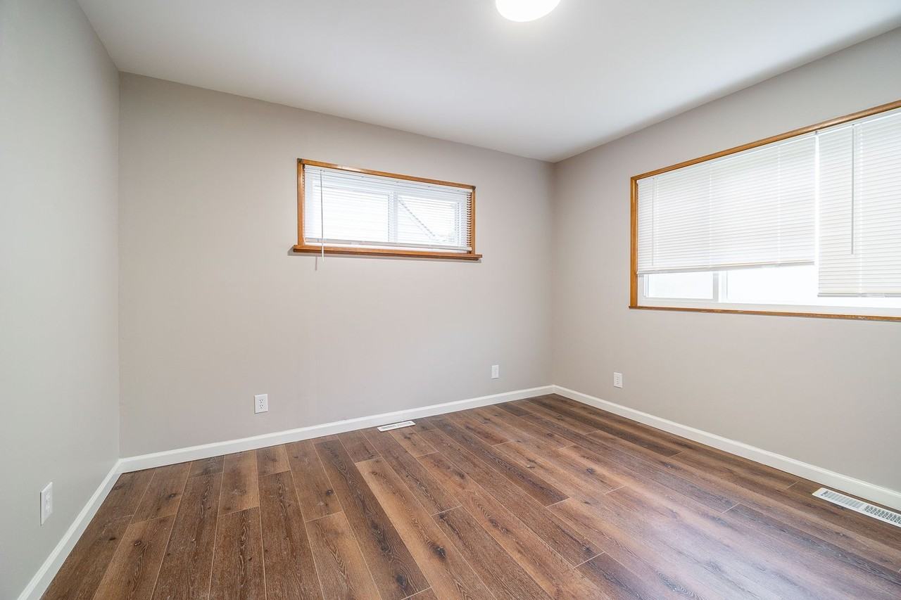 1193 Carolyn Ave - Photo 7 of 18
