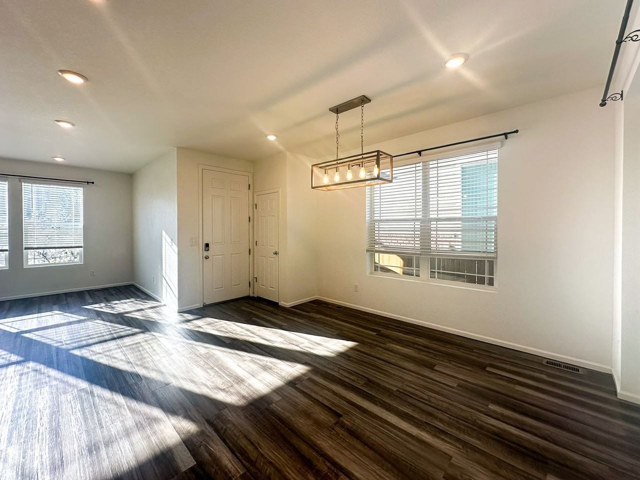 17430 Pacific Peak Cir - Photo 4 of 50