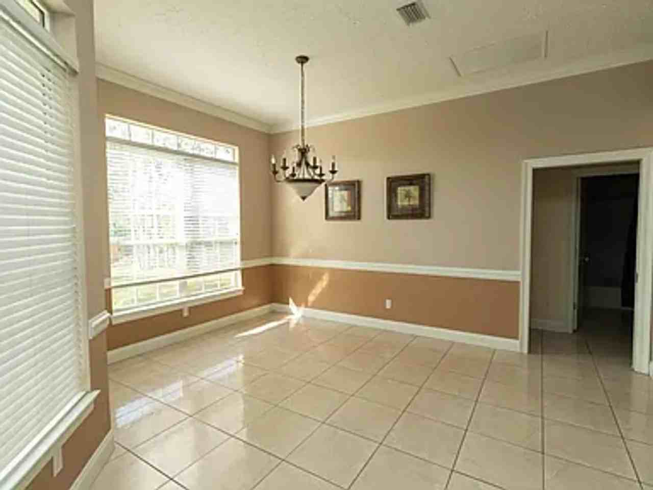 1517 Inverness Rd - Photo 4 of 13