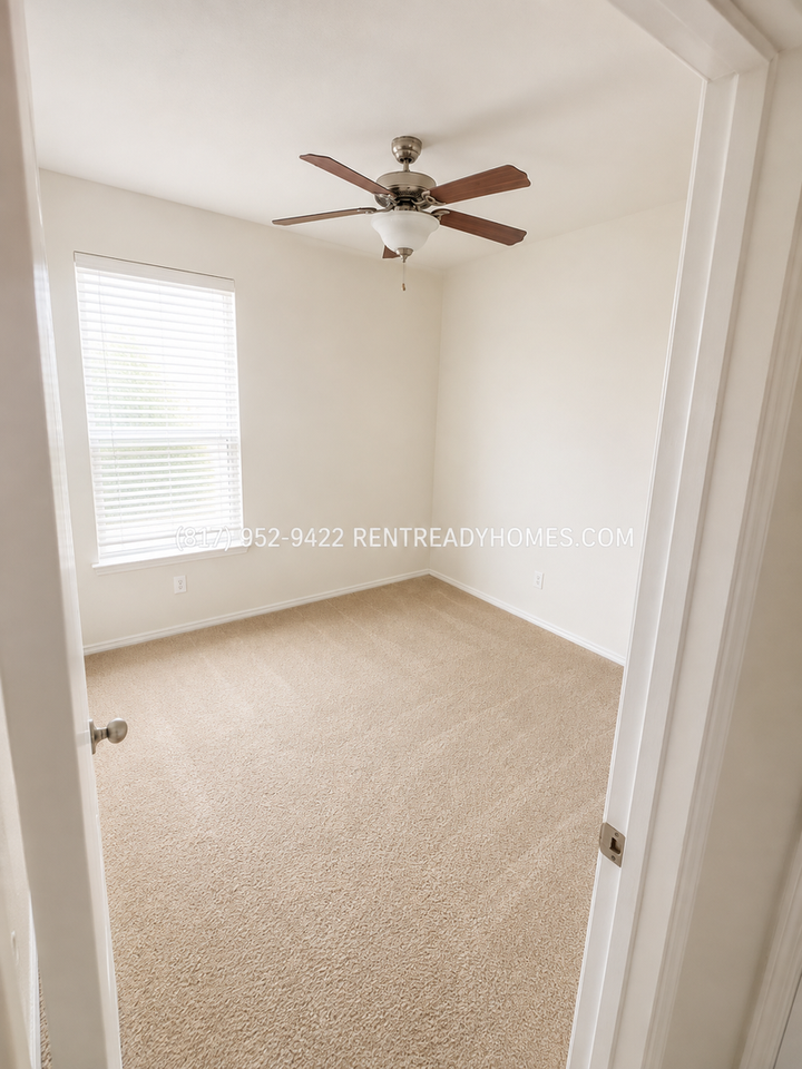 8820 Moon Rise Ct - Photo 2 of 8