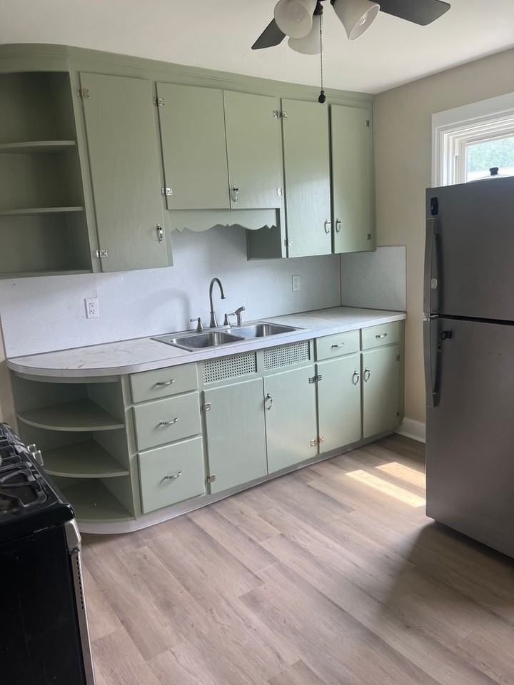 262 Mcknight St - Photo 2 of 9