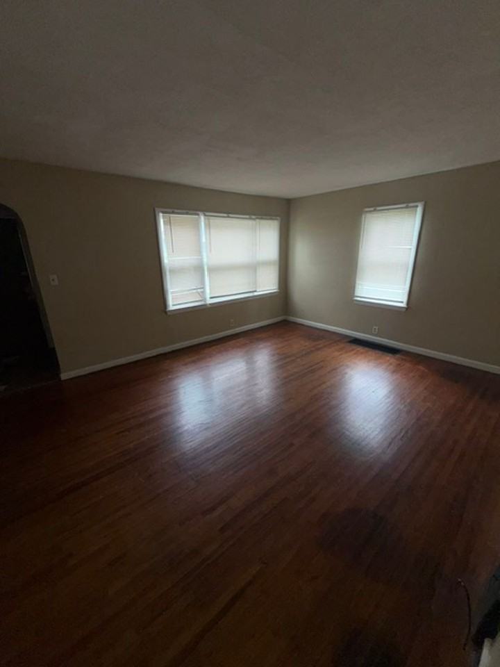 730 Bayard Park Dr - Photo 2 of 8