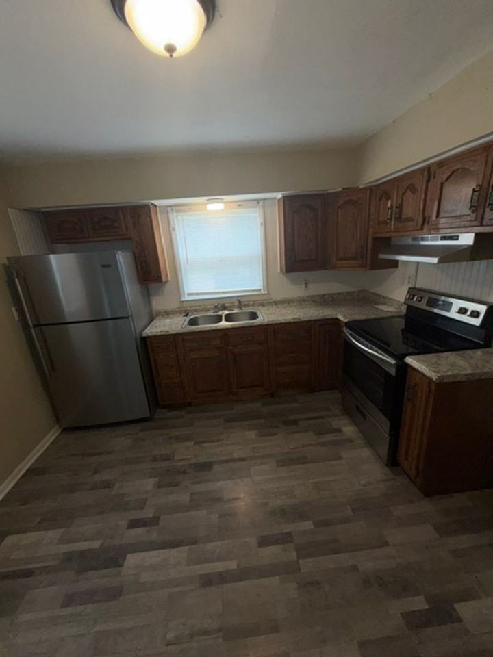 730 Bayard Park Dr - Photo 3 of 8