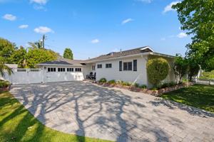 featured image of 1912 Diana Ln