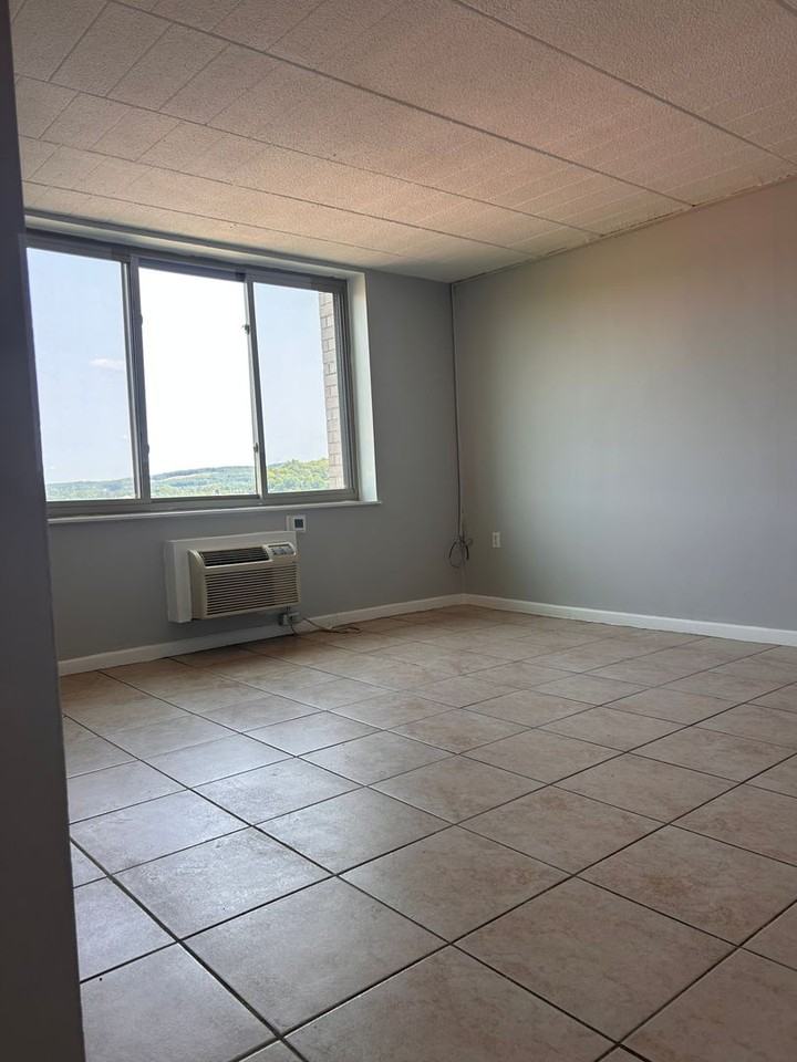 60 Phoenix LLC - Photo 6 of 26