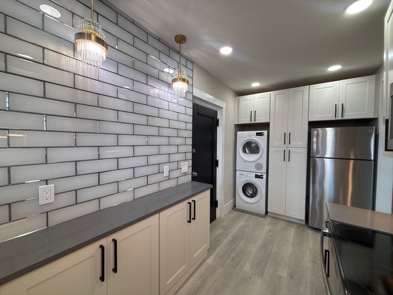 7556-7560 Byron Pl - Photo 5 of 28