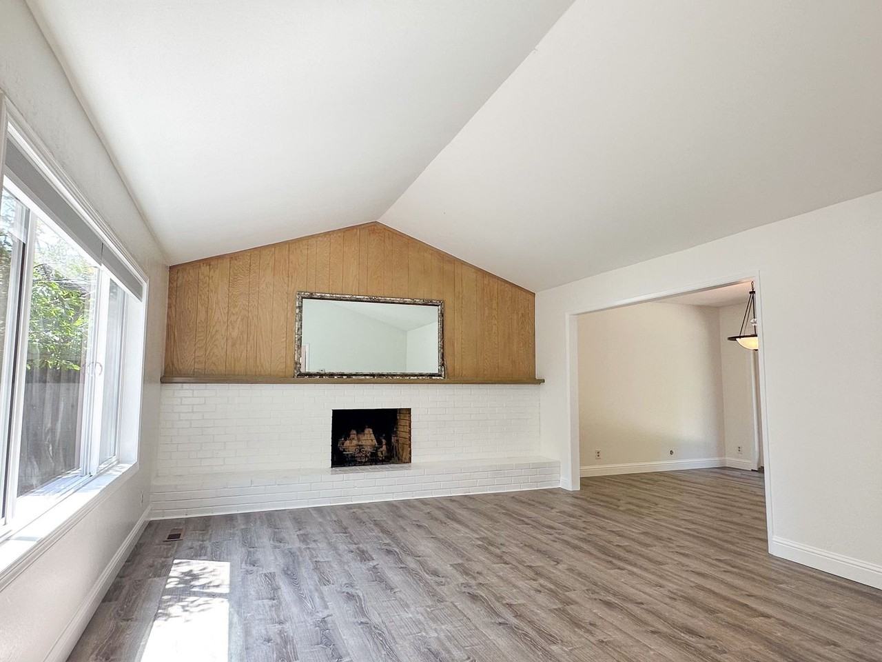 1791 Grace Ave - Photo 2 of 16