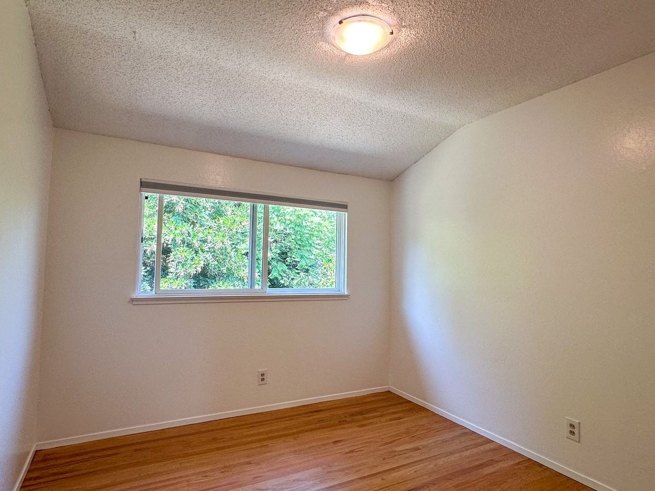 1791 Grace Ave - Photo 7 of 16