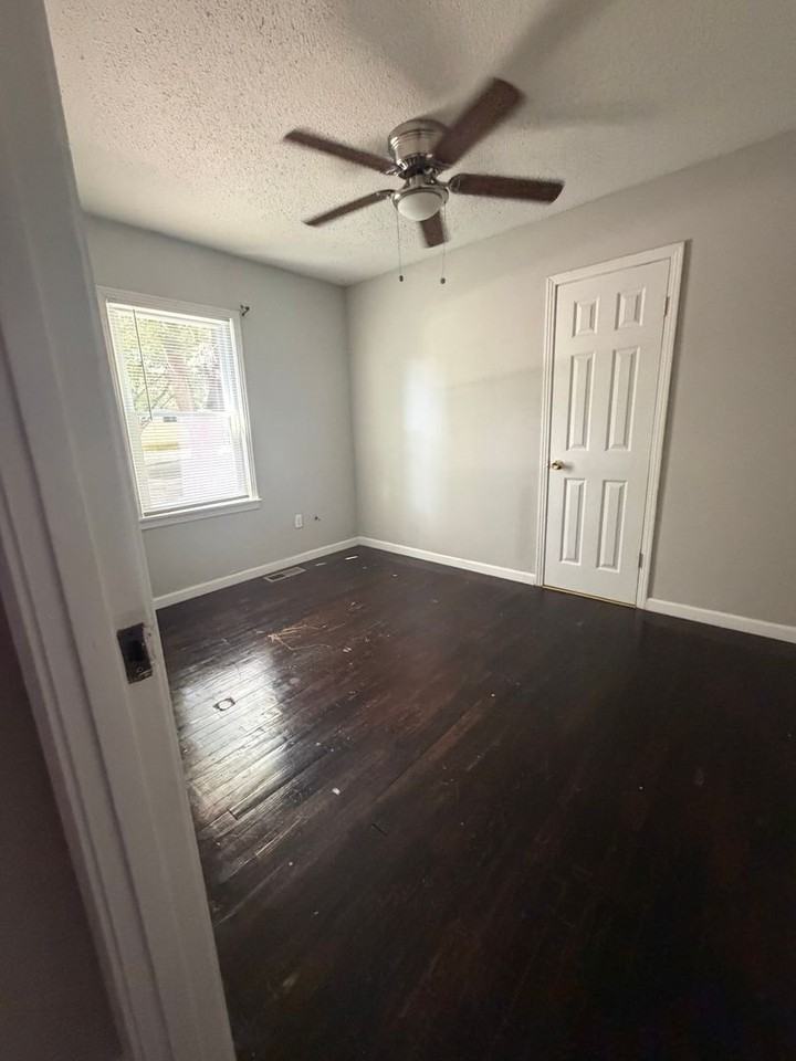 615 Chester Levee Rd - Photo 6 of 11