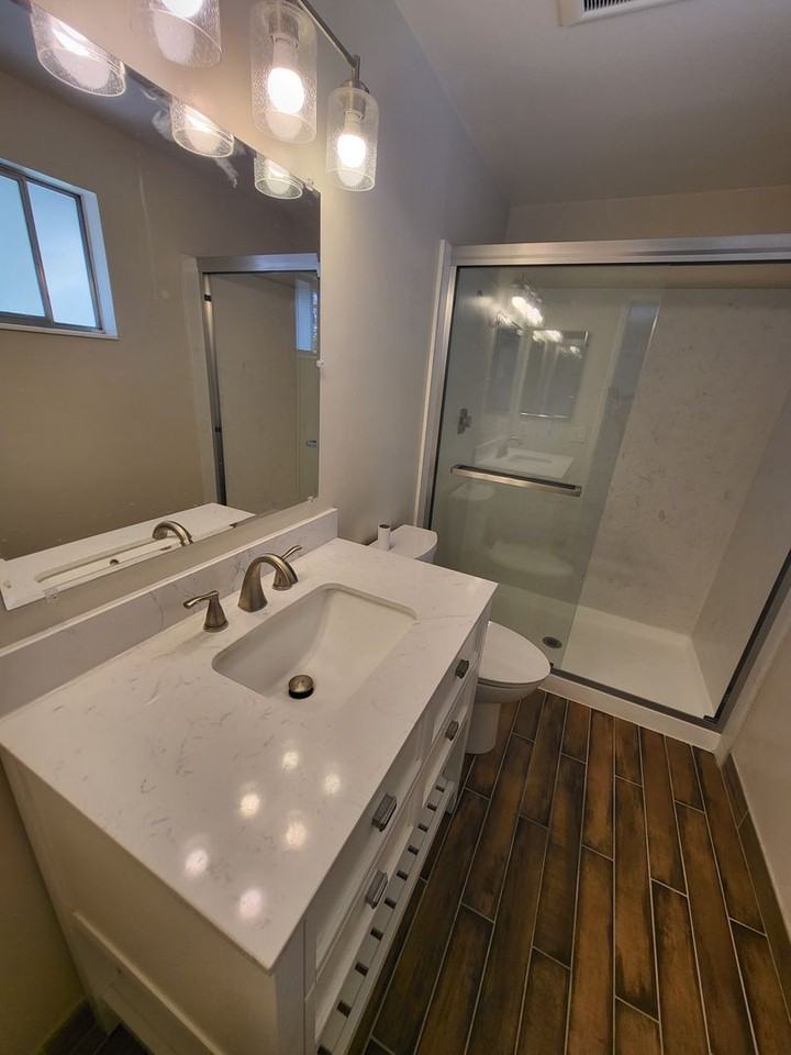 2621 Woodcrest Ln - Photo 6 of 10