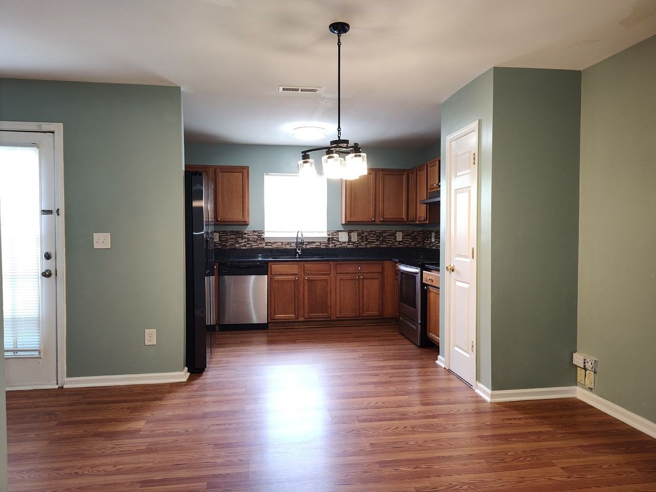 5226 Beam Lake Dr - Photo 5 of 29
