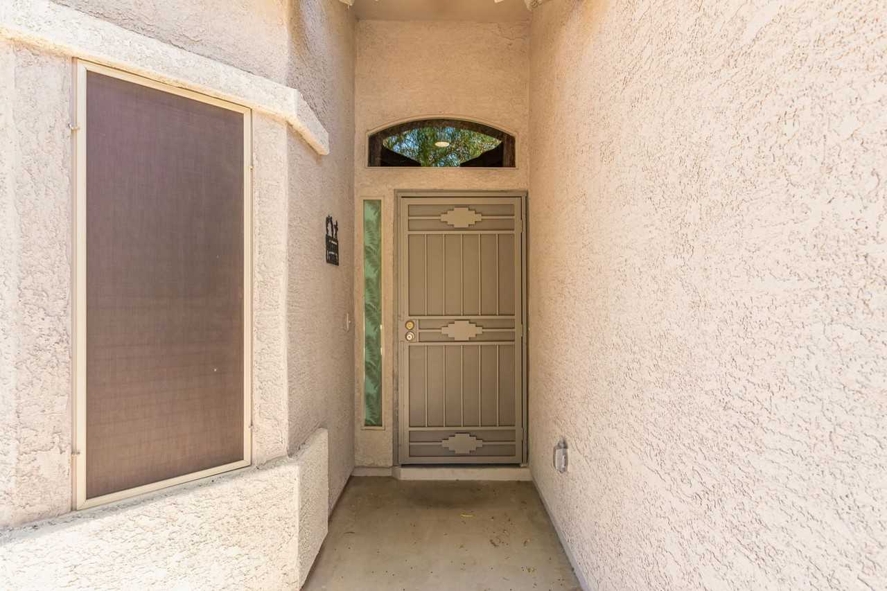 15165 N 146th Ave - Photo 2 of 33