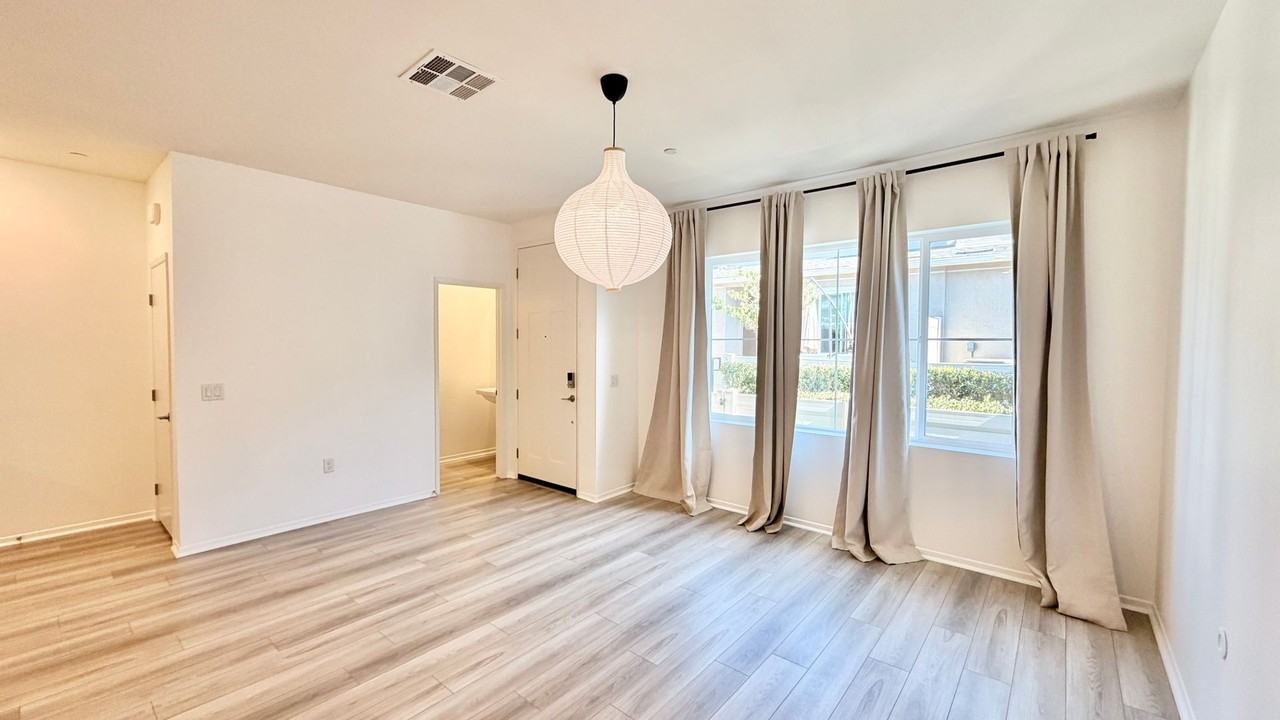 320 Citrine Trl - Photo 4 of 45