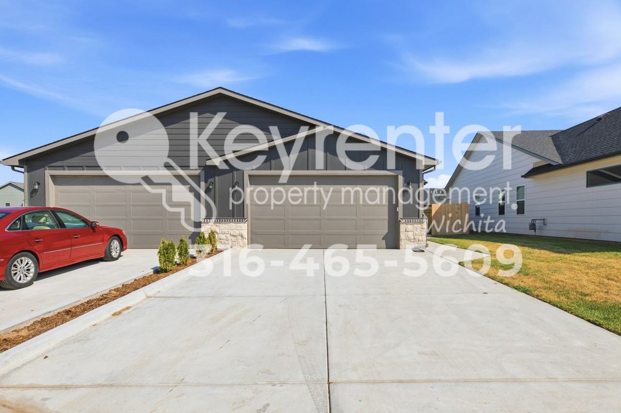 12826 W Red Rock St