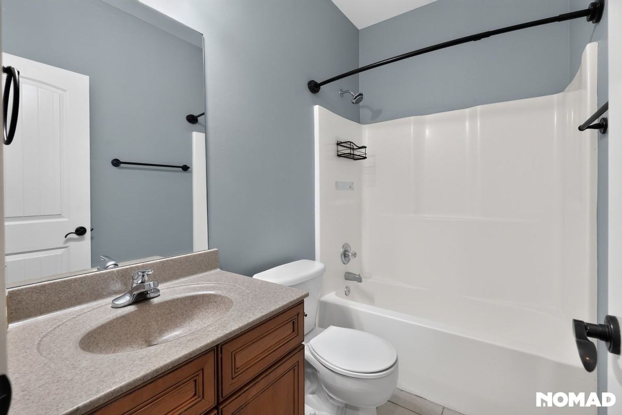 2710 United Dr - Photo 3 of 33
