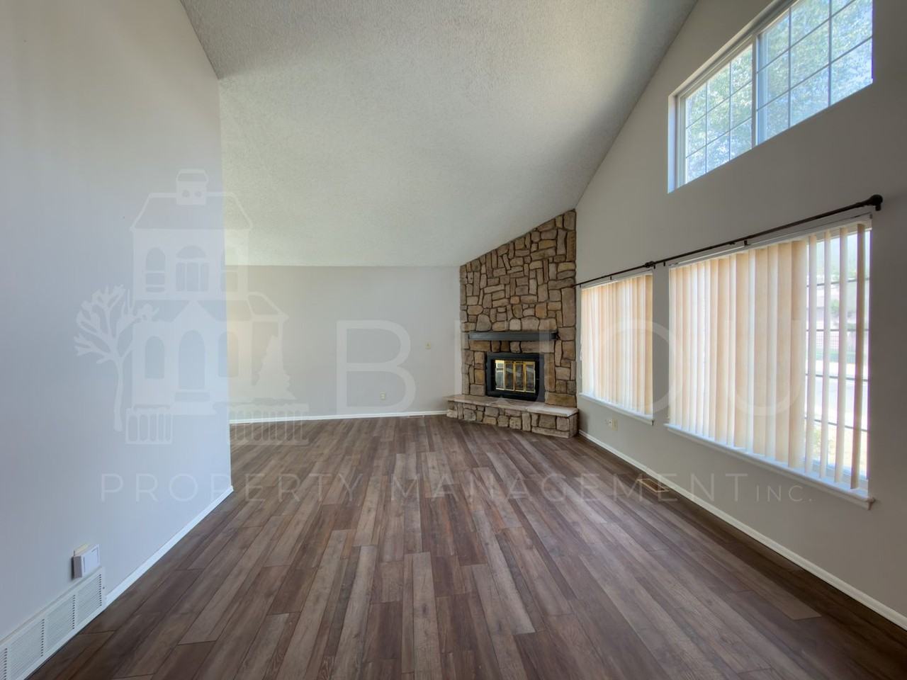 963 Bayfield Way - Photo 2 of 18