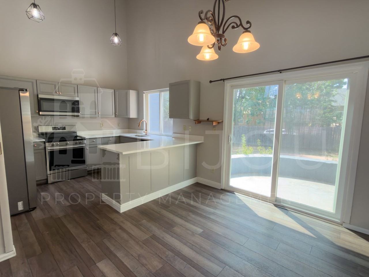 963 Bayfield Way - Photo 3 of 18