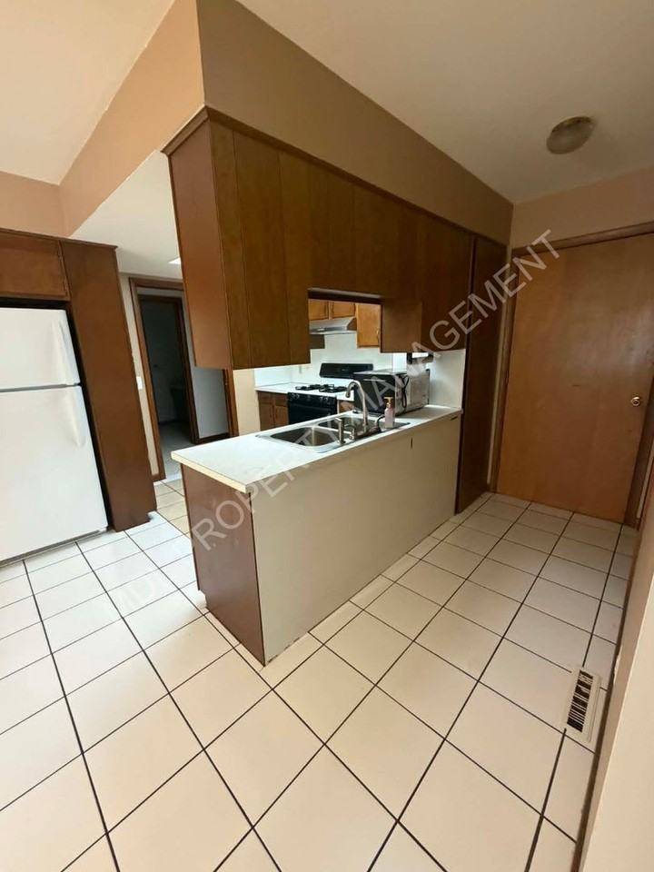 4343 W Michigan Ave - Photo 2 of 15