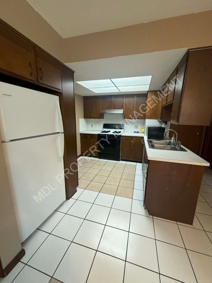 4343 W Michigan Ave - Photo 3 of 15
