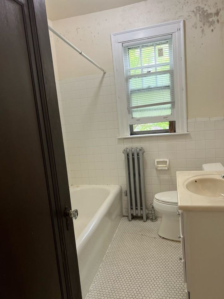 27 Cottage St - Photo 7 of 8