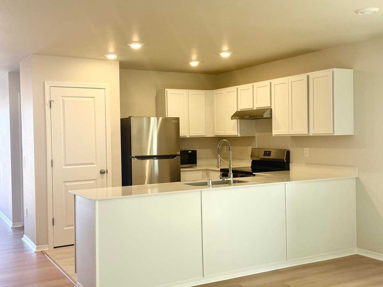 201 Ne Olympic Rdg - Photo 4 of 12