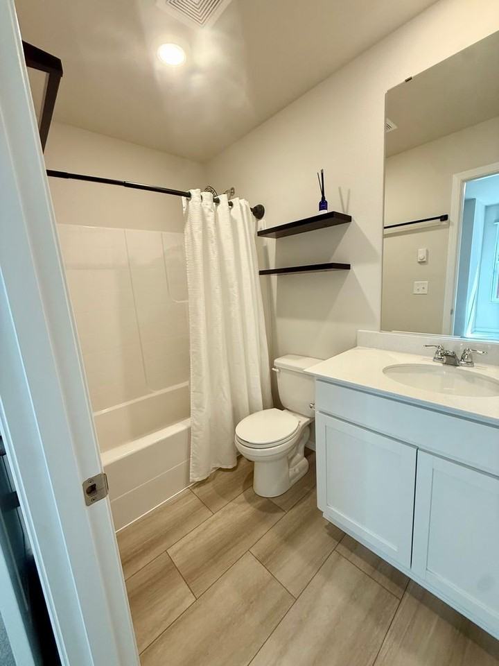 201 Ne Olympic Rdg - Photo 5 of 12