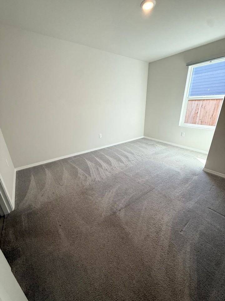 201 Ne Olympic Rdg - Photo 6 of 12