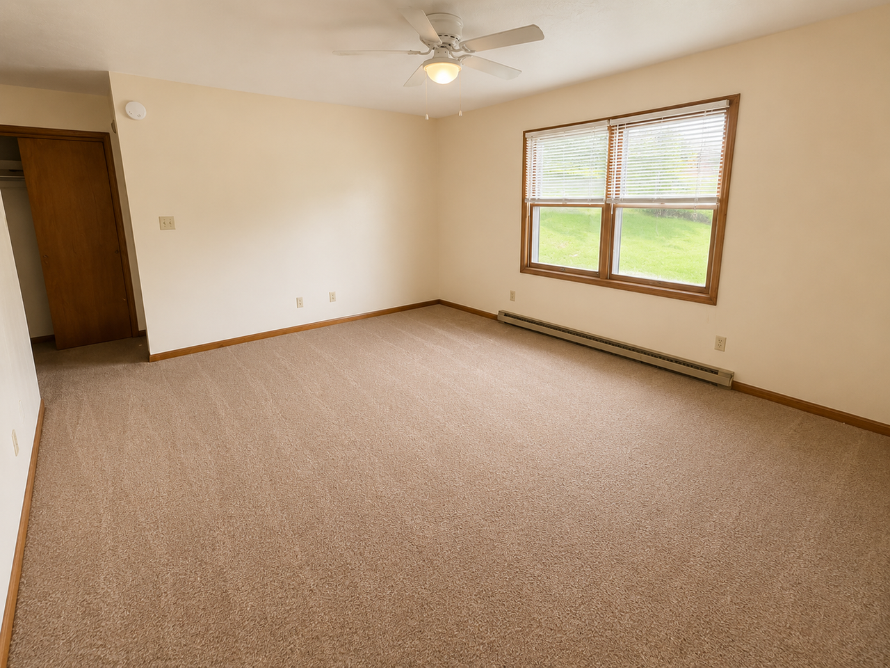 317 Owens St #2 - Photo 3 of 6