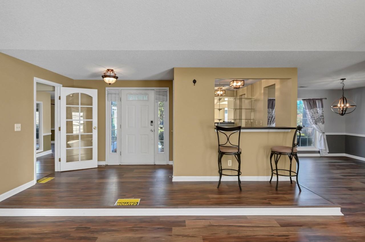 101 Grinders Mill Rd - Photo 3 of 36