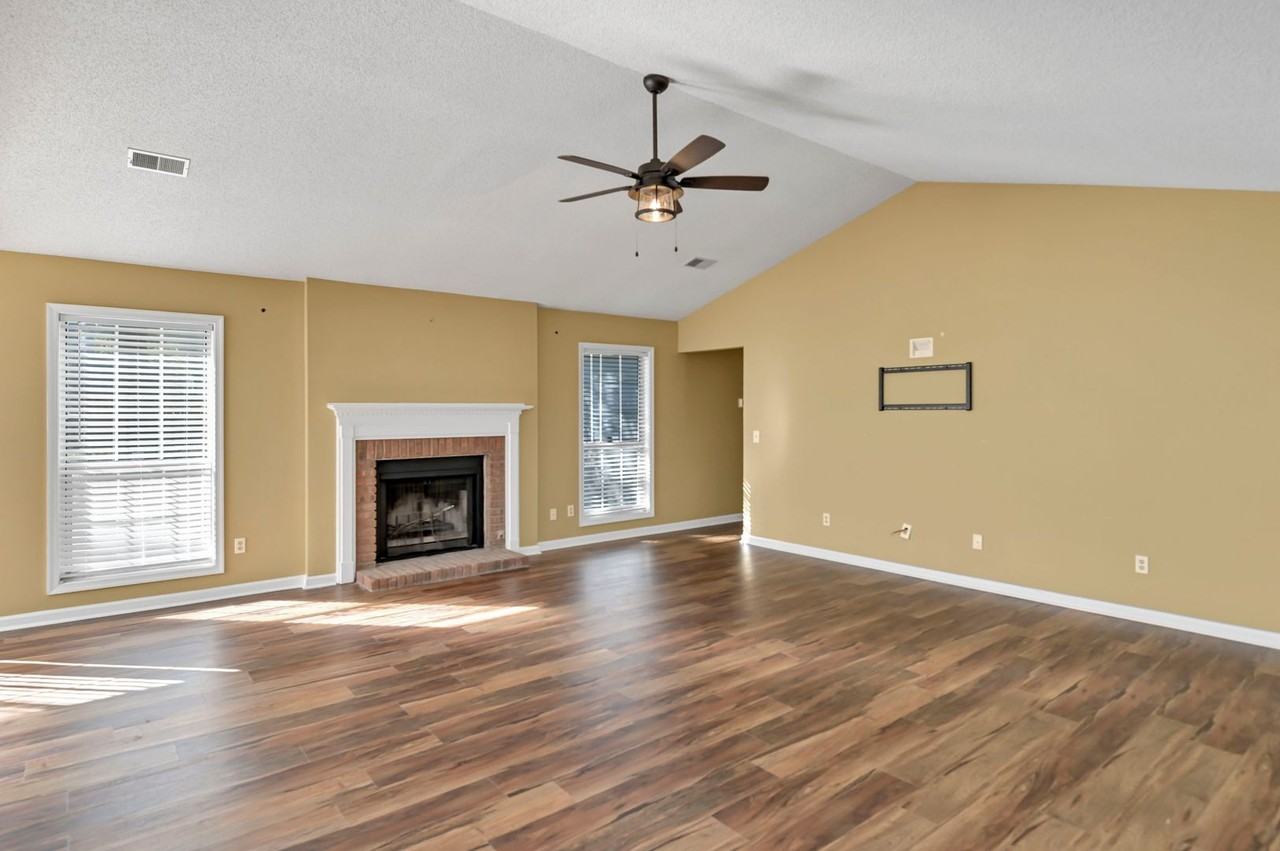 101 Grinders Mill Rd - Photo 6 of 36