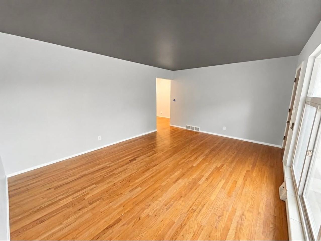 2503 16th Ave - Photo 7 of 25