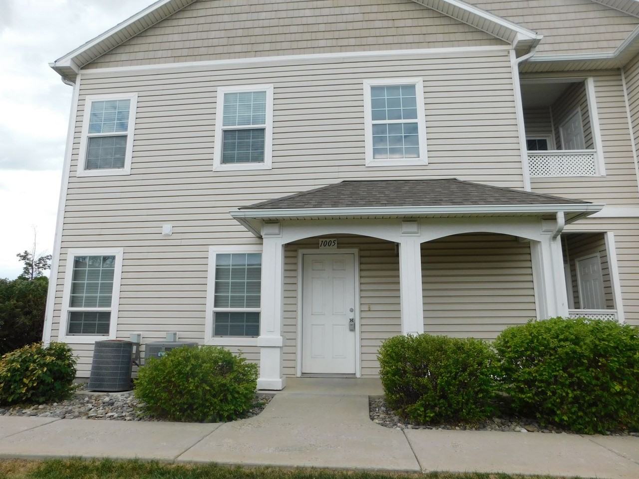 2464 Thunder Mountain Dr #1005 - Photo 2 of 18