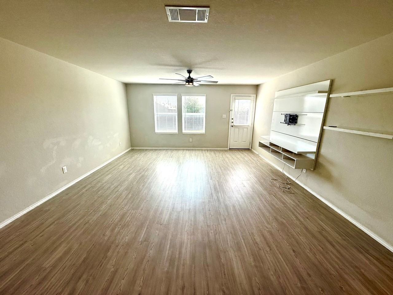9826 9826 Morgans Mills Rd - Photo 6 of 19